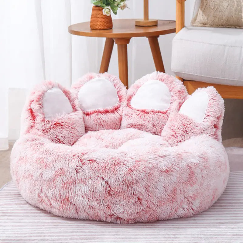 Plush Paw-Shaped Pet Bed by Warmen Zwinger